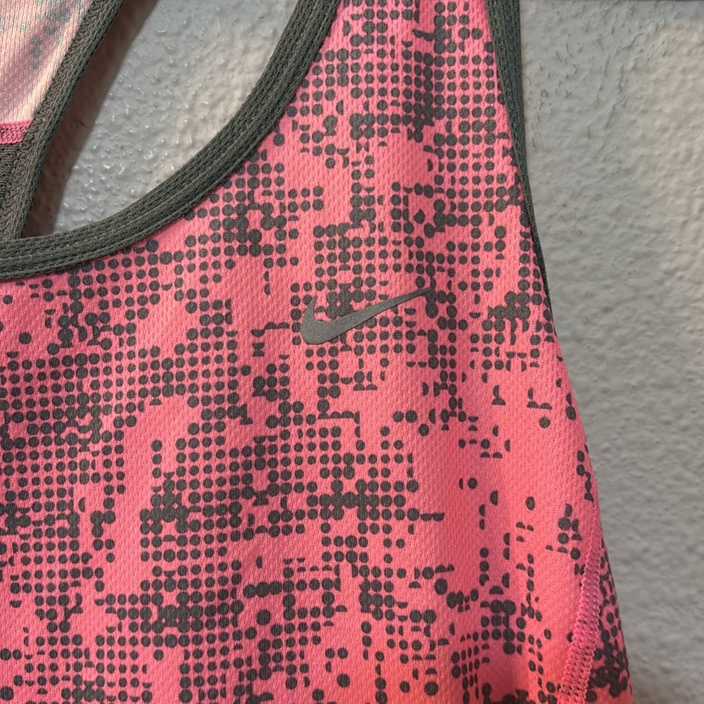 Nike Women's Pink Tank Top - Picture 2 of 5